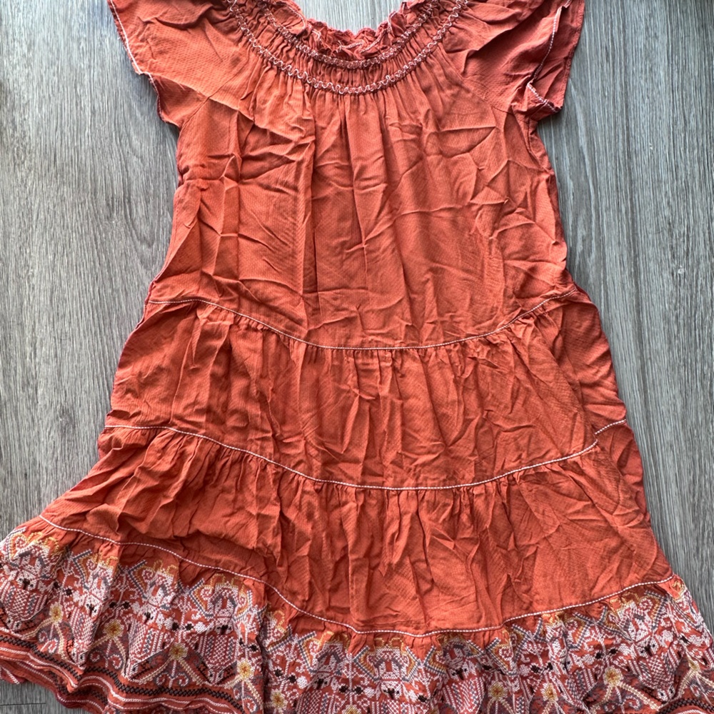 DRESSES - Picture 2 of 2